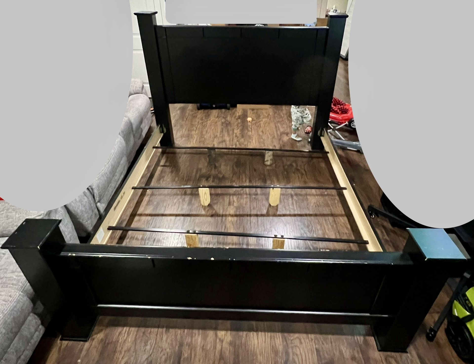 Bed Set And Drawers