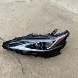 2019-2021 Headlight Lexus ES 350