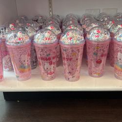 Hello Kitty Cups 