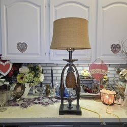 SPECTACULAR GIRAFFE LAMP WITH 3 LIGHT OPTIONS