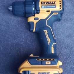 DEWALT ATOMIC 20V MAX* Cordless Drill, 1/2-Inch (DCD708B)