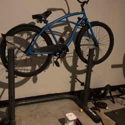 Squat Stand (bike Not Included)