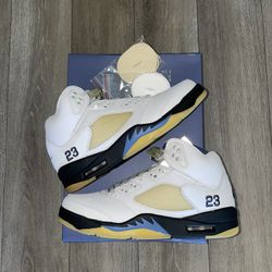 A Ma Maniére x Jordan 5 ‘Dawn’ - Size 9.5M