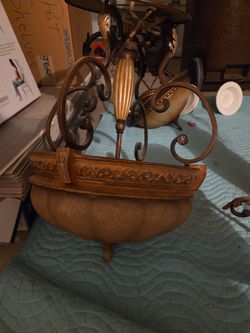 ANTIQUE BRONZE LIGHT  ENTRANCE AREA