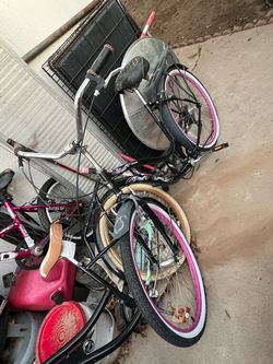 Black and Pink Cruiser Bicycle