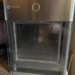 GE Profile Ice Machine