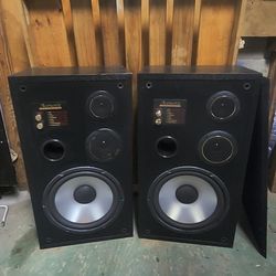 Acoustic Studio Monitor Series 3311 ( speakers )