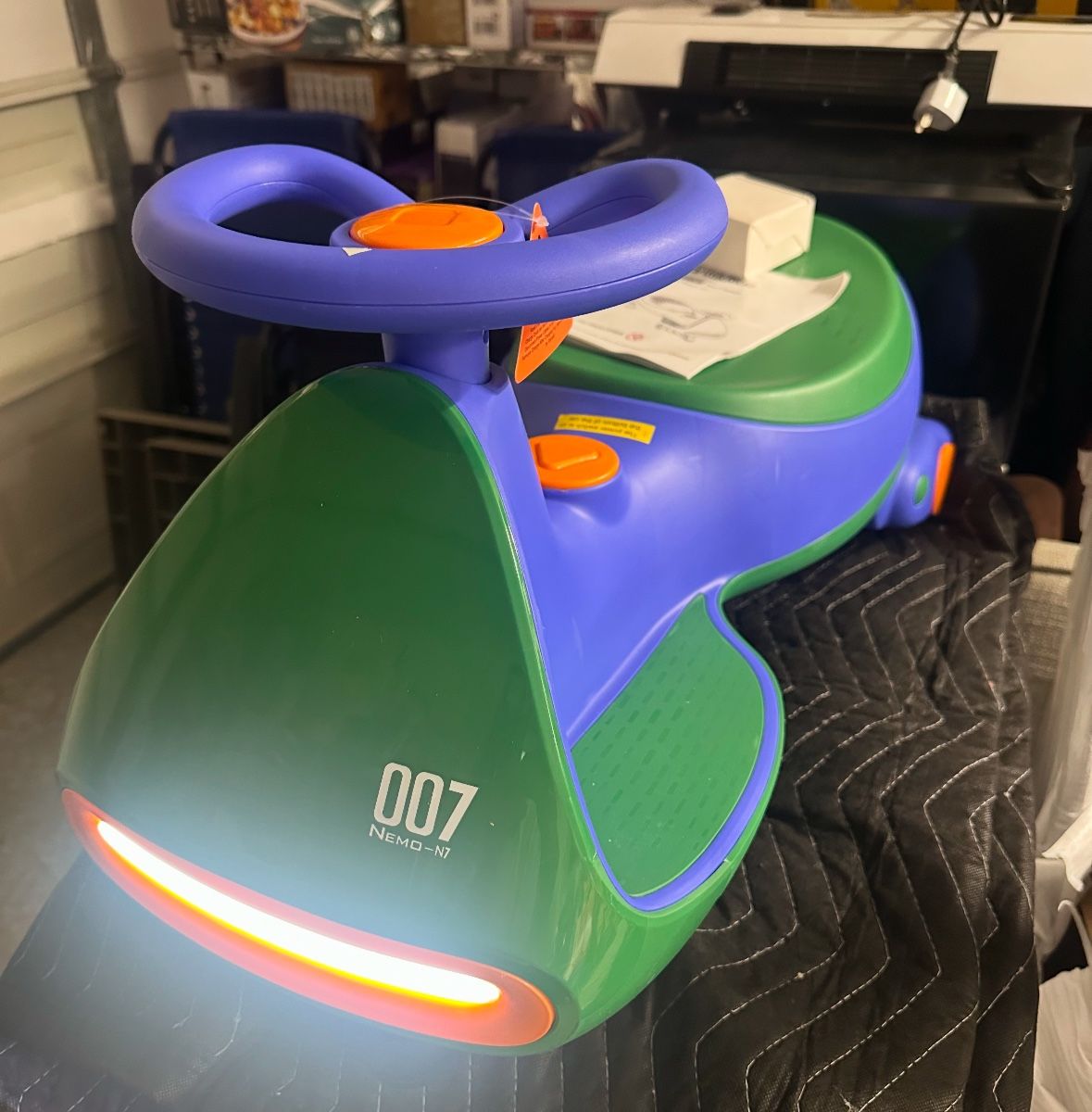 FantikkRide Electric Wiggle Car