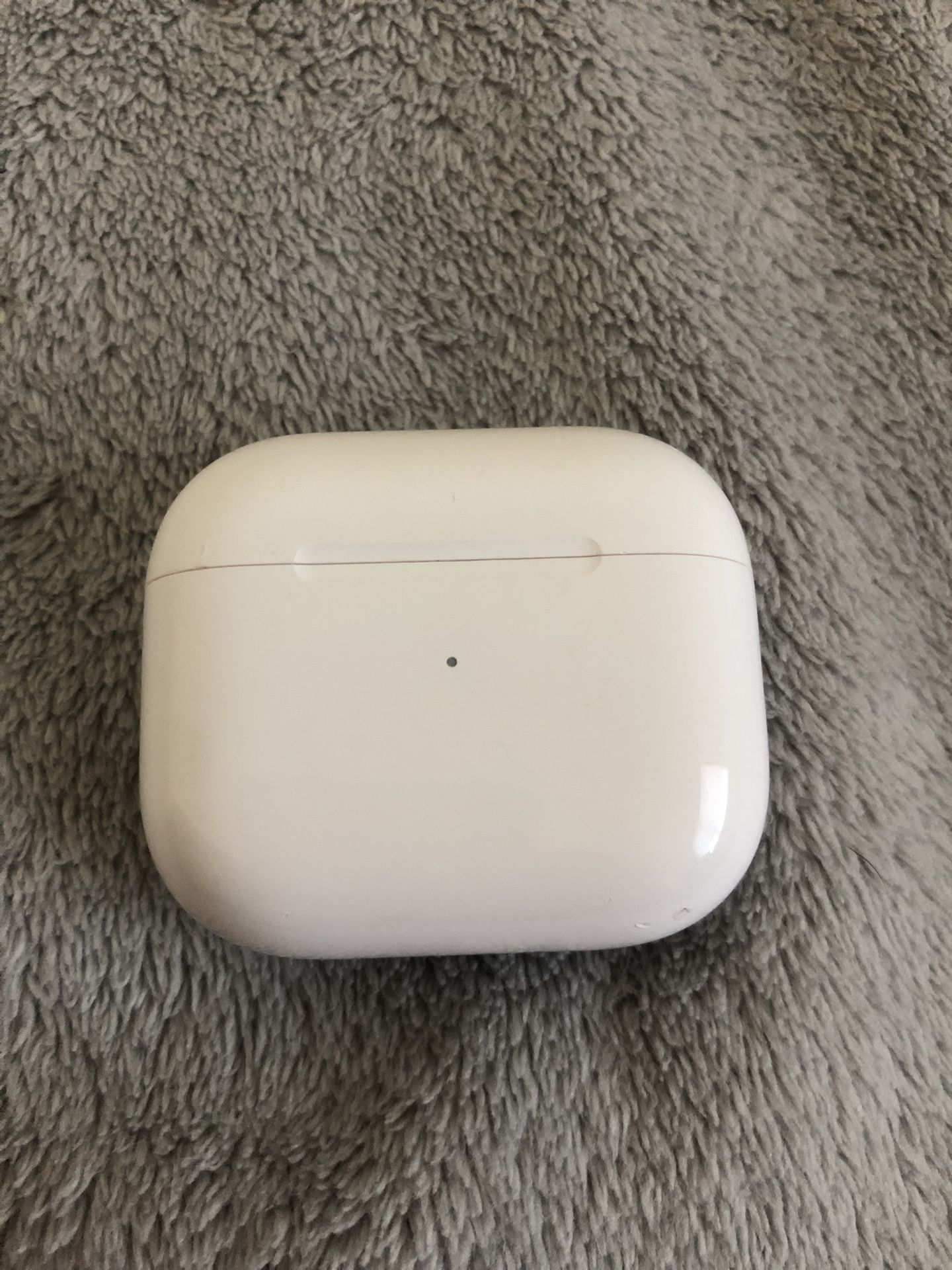 Apple AirPods 3rd Gen Lightning Case With Apple Care