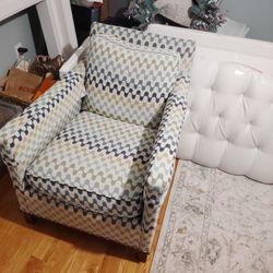 Circle Furniture Chair