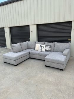 Large Light Gray Sectional Couch. Delivery Available!