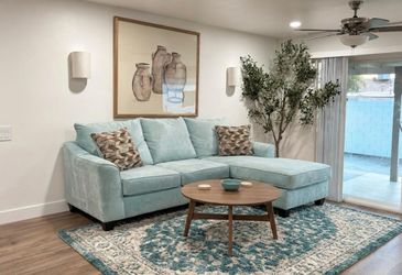 Sectional Couch 🛋