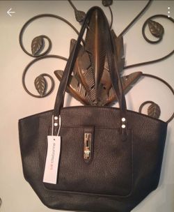 Beautiful handbags Liz Claiborne