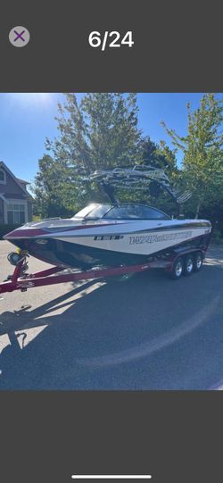 Wake boat Malibu 247 LSV