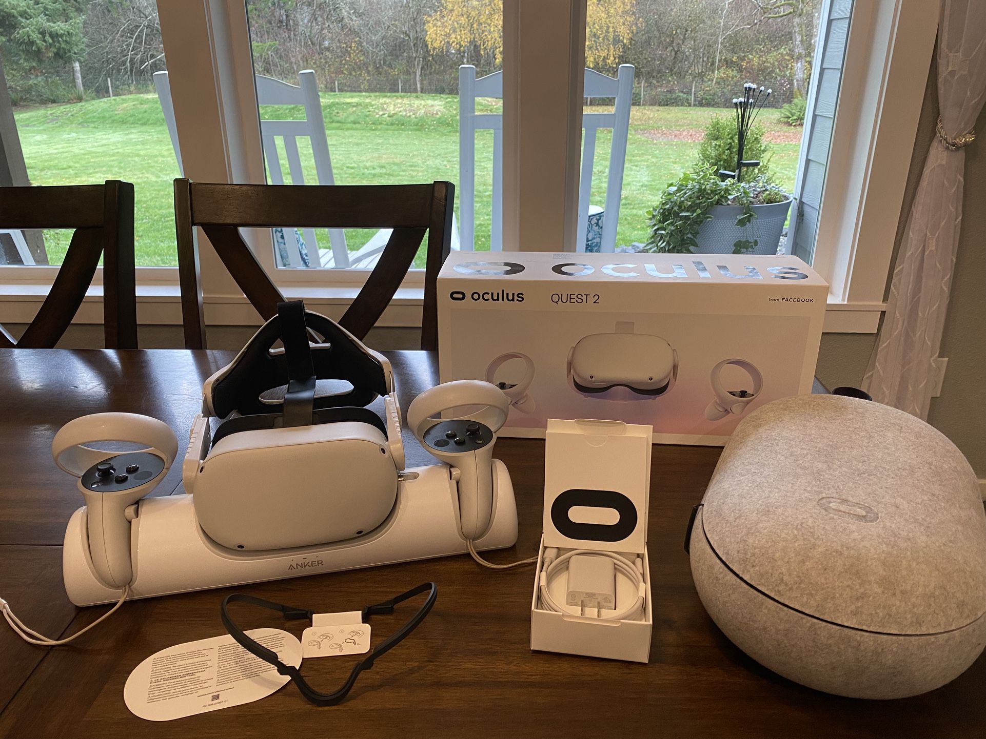 256GB Oculus Quest 2 w/ Elite Strap + Wireless Charger + Hard Case