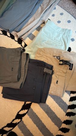 Travis Mathew men’s size 32 waist