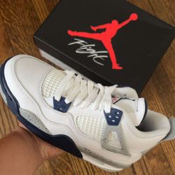 RETRO 4s MIDNIGHT NAVY 