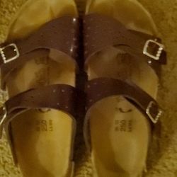 PURPLE SANDALS