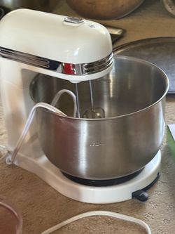 Appliances small various kinds (priced: $.5-$2)