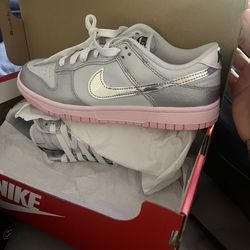 Dunks size 10