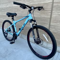 NOB Beautiful GT Laguna Pro Women’s MTB Mountain Bike 26” 24 Speed Medium M $525 OBO 🍒✨