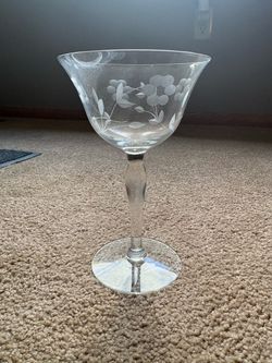 Set of 4 Etched Floral Stemmed Glasses