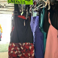 Bibs / Overall’s.  Snow Gear