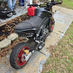 2021 Kawasaki Z125 Pro