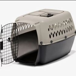Plastic Pet Kennel for small cat or dog, 20-30 lbs

