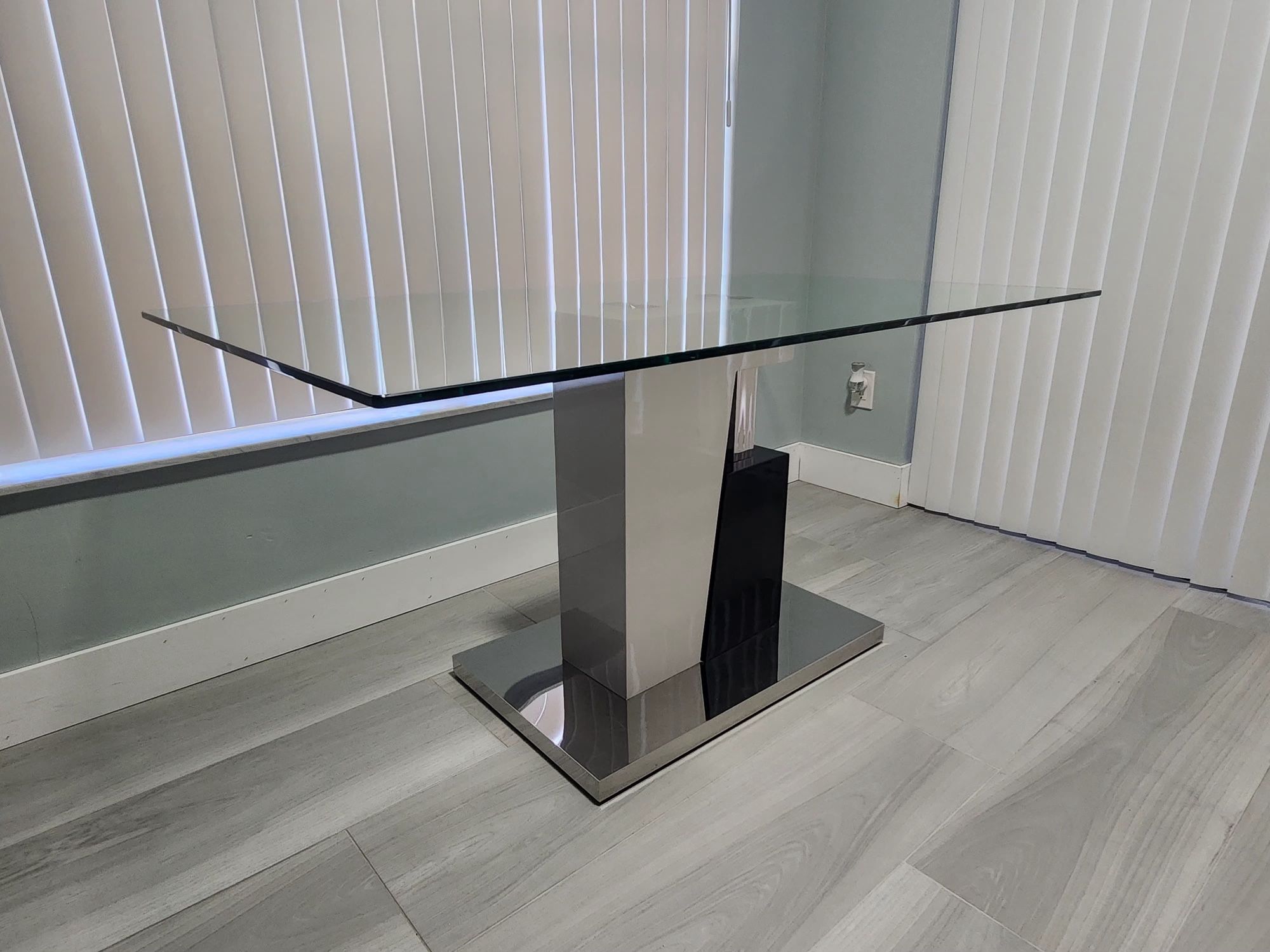 Modern glass dining table rectangular 63"x 35" $200 WELLINGTON, FL
