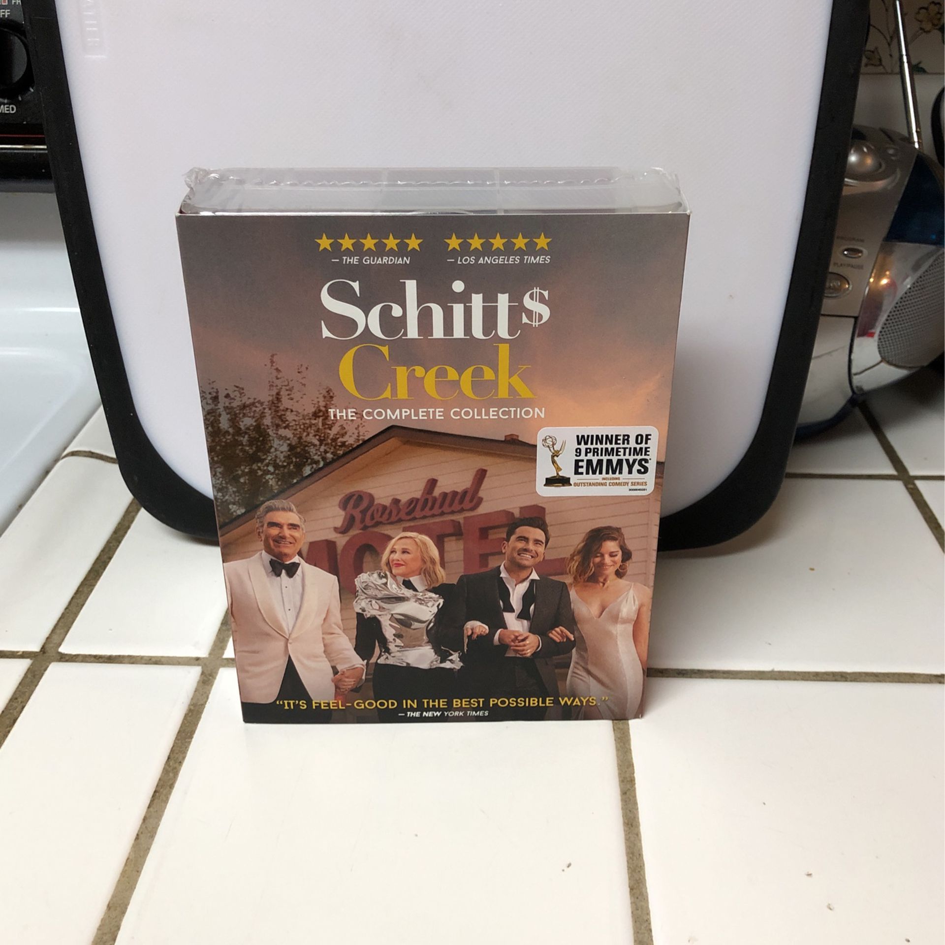Schitt$  Creek The Complete Collection PUO $30. 