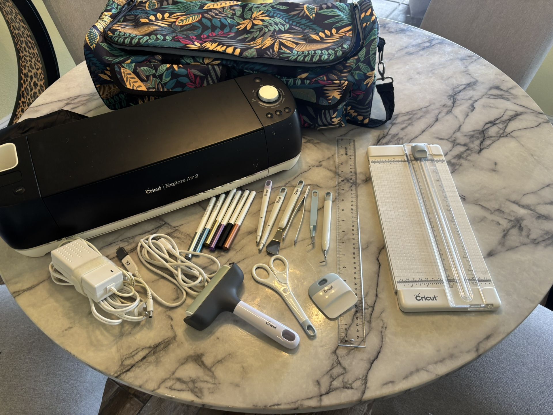 Cricut Explore air 2 Bundle