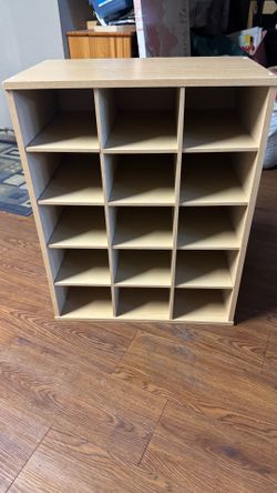 CLOSET SHOE ORGANIZER