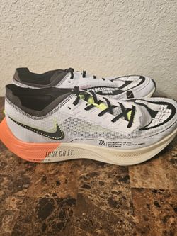 Nike ZoomX Vaporfly NEXT% 2  display picture 3