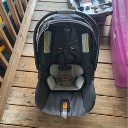 Chicco KeyFit 30 Infant Car seat 