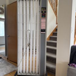 UV Light Tanning Stand 
