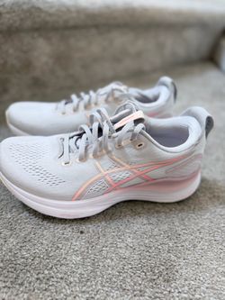ASICS Gel-Kayano 32 Running Shoes