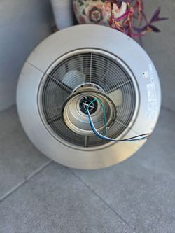 Fan with light and remote  work fine