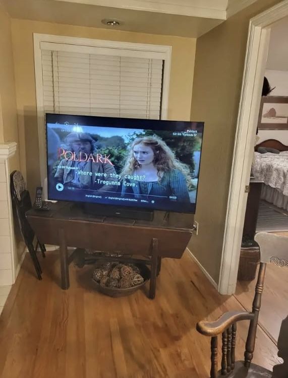 50 Inch Samsung Smart TV Works! See description
