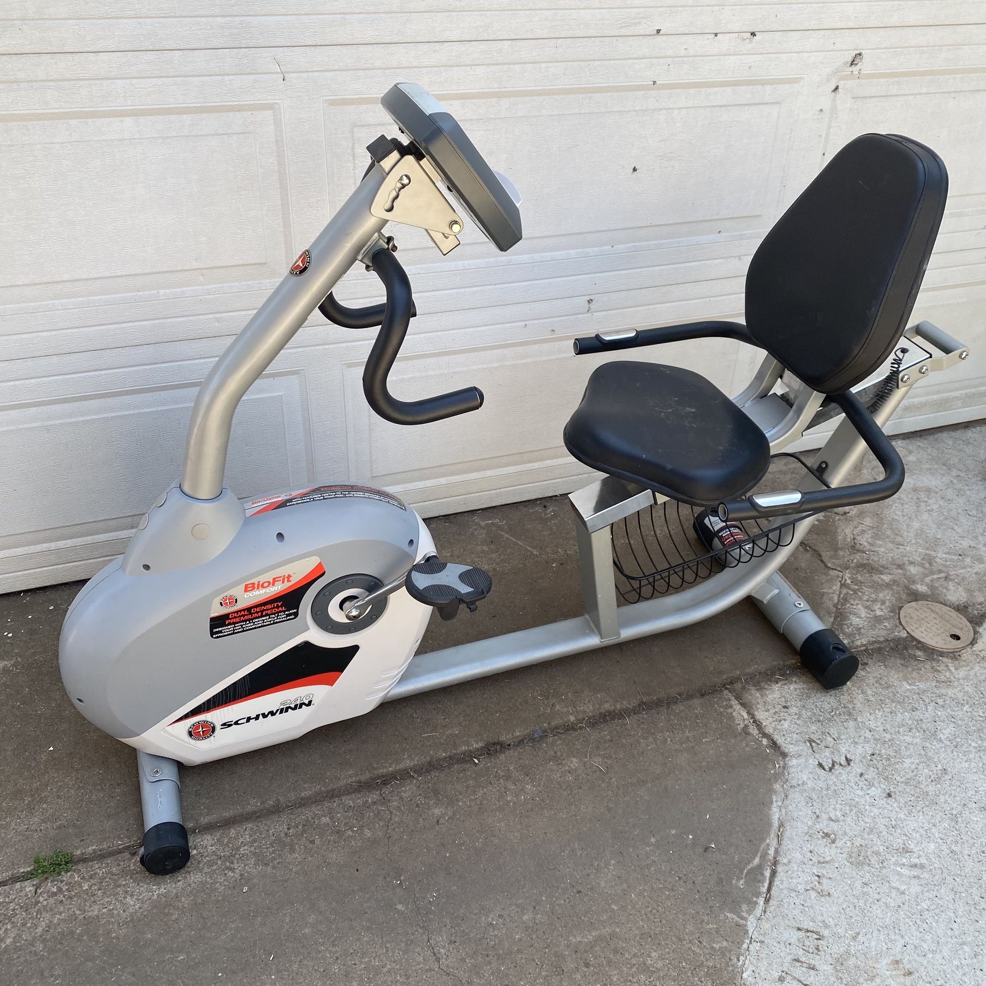 Schwinn 240 Recumbent Bike