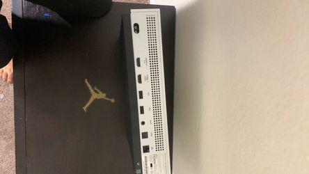 Xbox series one s read description