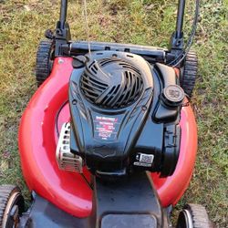 Lawn Mower Self Propelled.. Used 21 INCH 