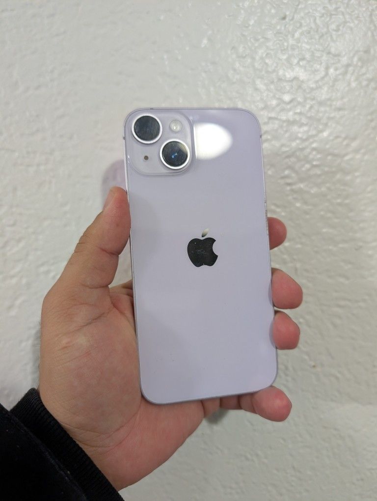 iPhone 14 128gb purple color unlocked for all carrier great condition