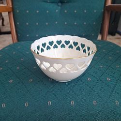 1960s LENOX CHINA 24K GOLD TRIM ROUND CANDY 🍬 HEART BOWL.