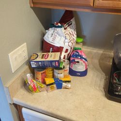 Free Food (Moving) 