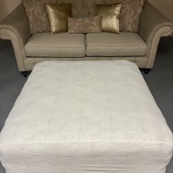 2-3 Seating Couch With Otterman