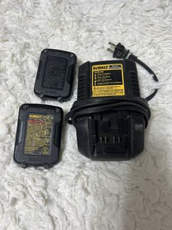 DeWalt Battery Charger and Batteries Set 12Vmax