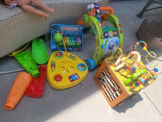 toys
