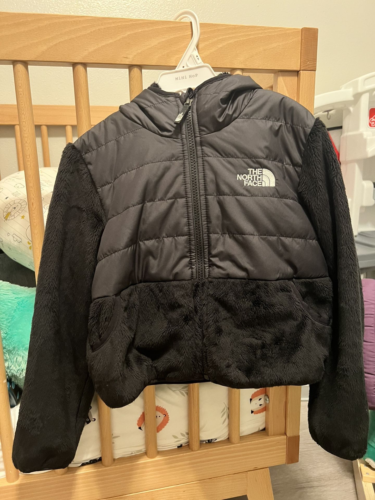 North Face Girls Size 6