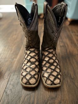 Pirarucu men fish boots 11